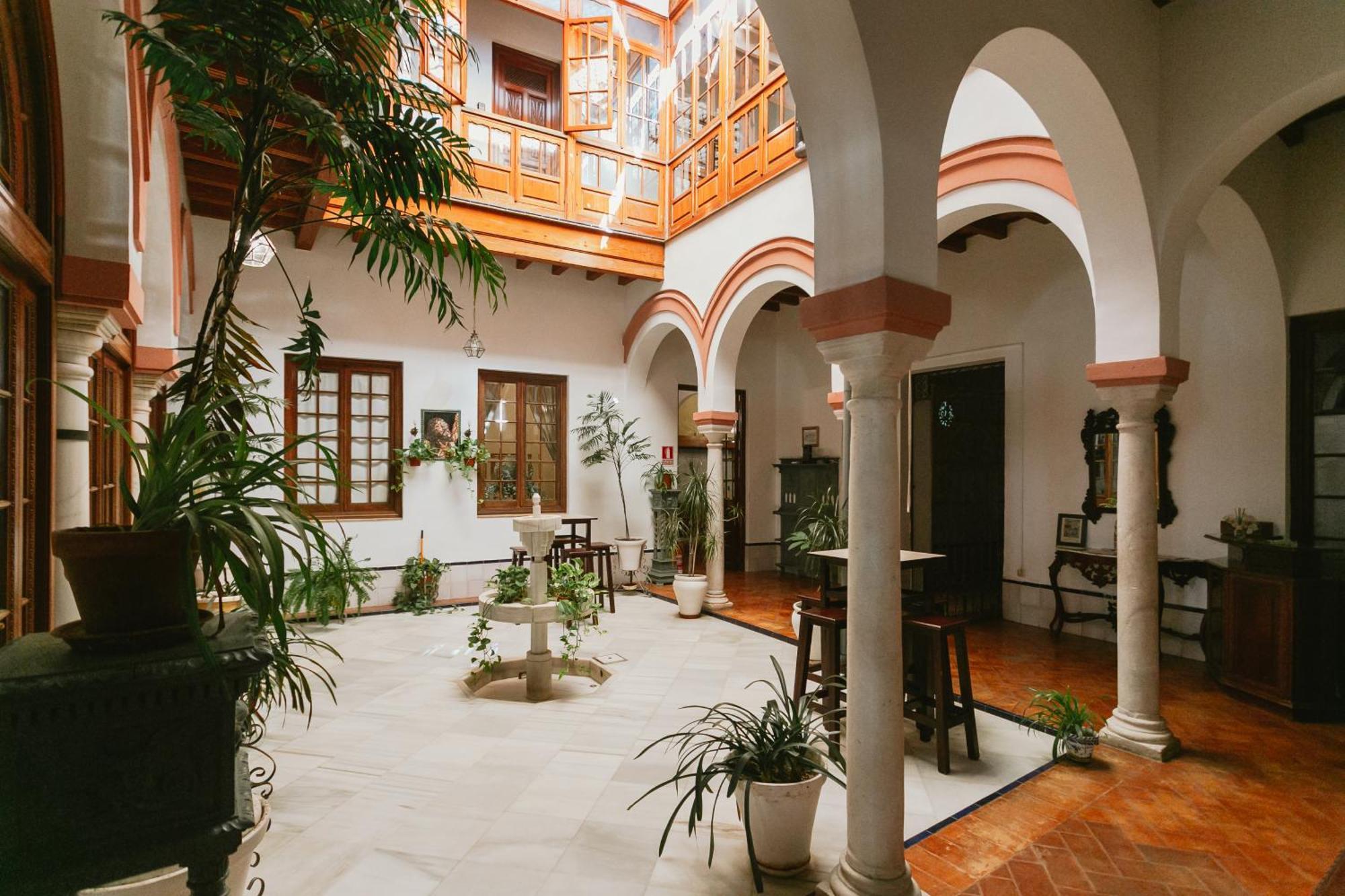 Komodo Casa Maravillas Rooms Seville Exterior photo