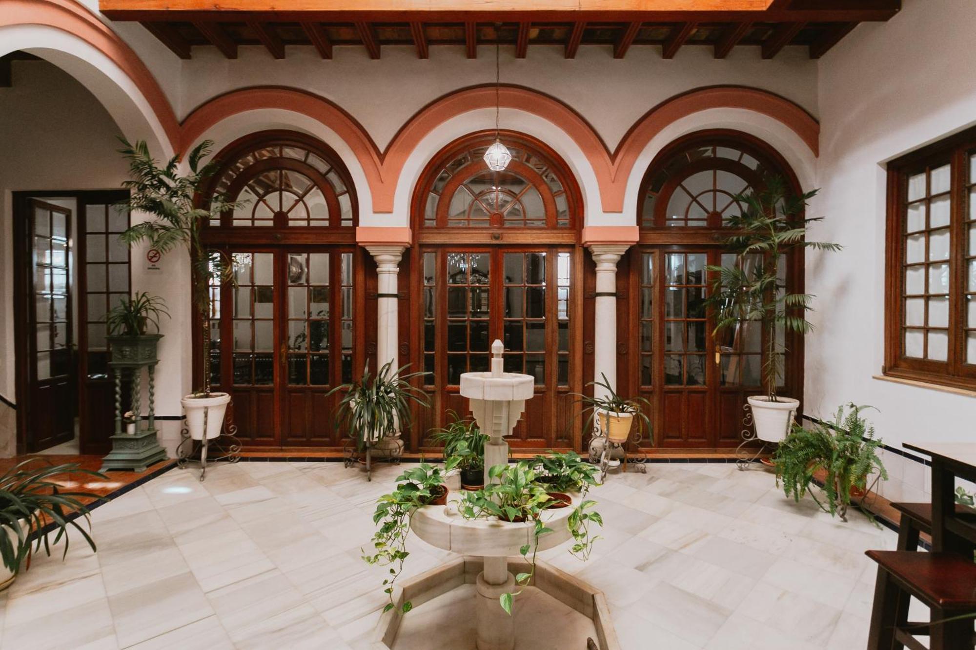 Komodo Casa Maravillas Rooms Seville Exterior photo