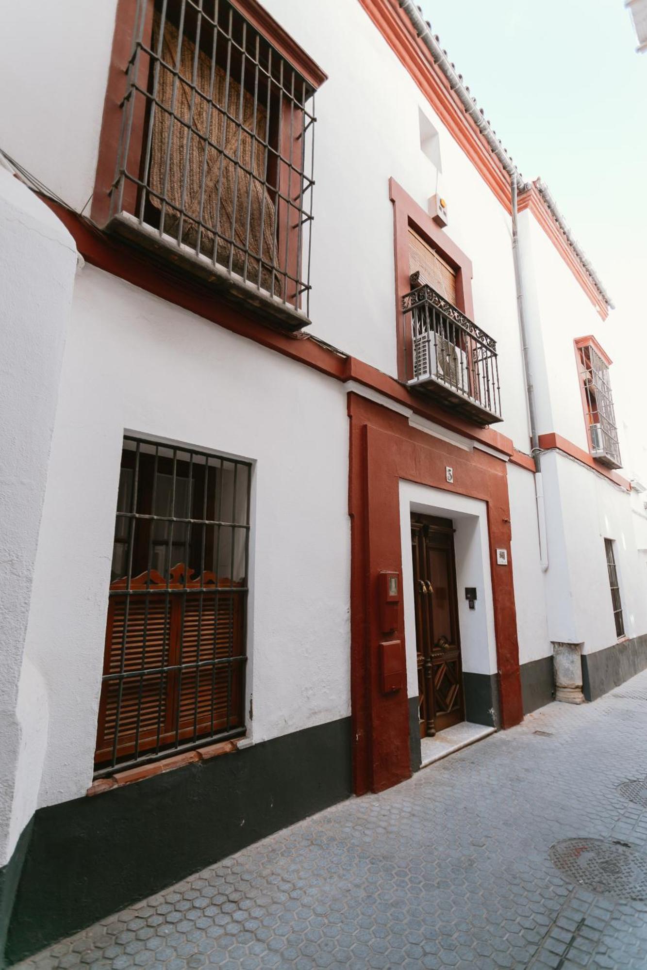 Komodo Casa Maravillas Rooms Seville Exterior photo